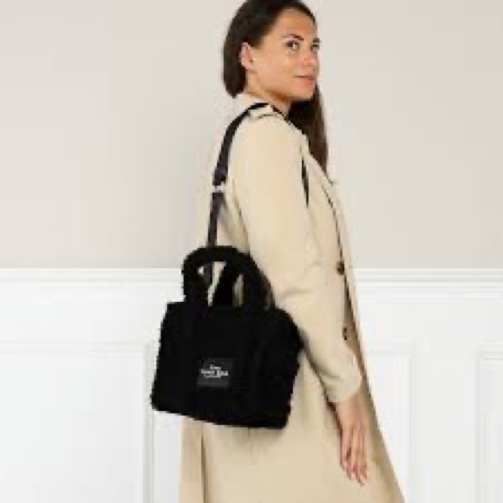 MARC JACOBS 
TEDDY MINI TOTE BAG
